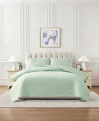 Chelsea Loft Pinsonic Floral Embossed 2-Pc. Quilt Set, Twin