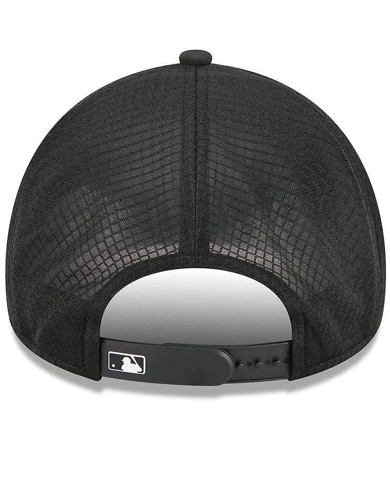 New Era Men's Black Chicago White Sox 2026 Batting Practice Alternate Apex 9FORTY Adjustable Hat