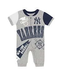 Outerstuff Baby Boys and Girls Gray New York Yankees Hitter Up Full-Zip Jumper