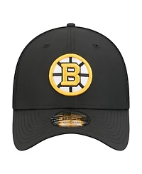 New Era Men's Black Boston Bruins Logo 39THIRTY Flex Hat