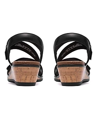 Clarks Women's Kacha Wave Round Toe Sandals