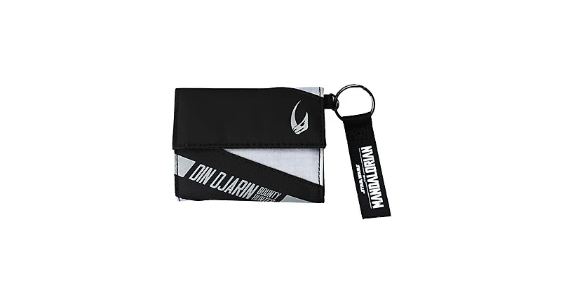Star Wars: The Mandalorian Men's Din Djarin The Mandalorian Tri-fold Wallet with Keychain Clip