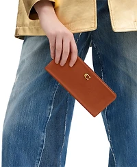 Coach Essential Slim Leather Wallet