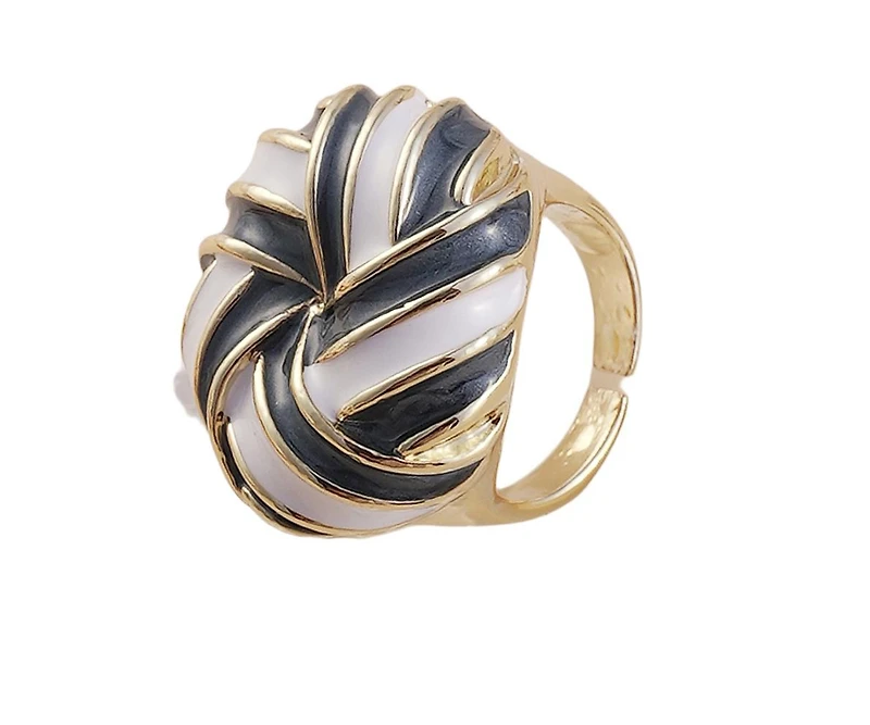 Sohi Women's The Candy Swirl Statement Ring
