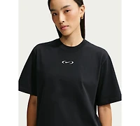 Nike Sportswear Classic Women's Short-Sleeve Loose T-Shirt