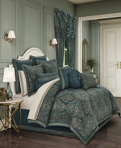 J Queen New York Nancy Floral 4-Piece Comforter Set, California King