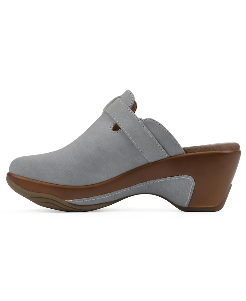 White Mountain Women's Viewed Slip-on Clogs