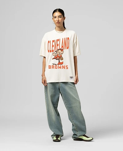 Mitchell & Ness Women's Cream Cleveland Browns Logo Rise Boyfriend T-Shirt