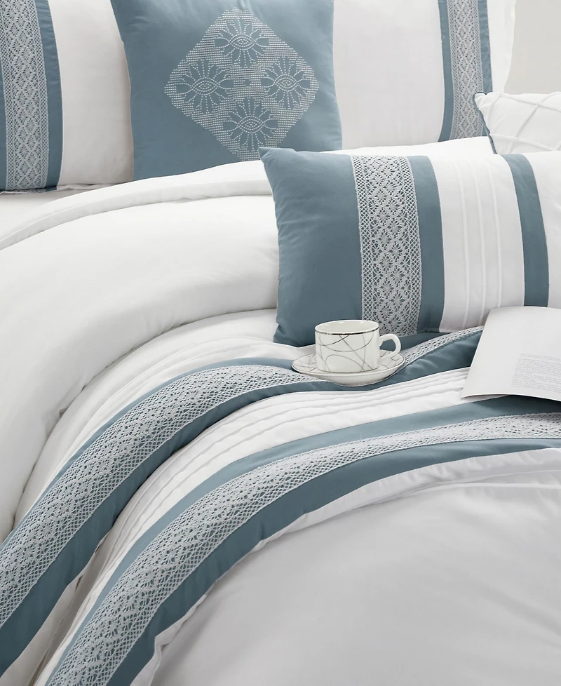 Stratford Park Durango Stripes 7-Pc. Comforter Set, California King