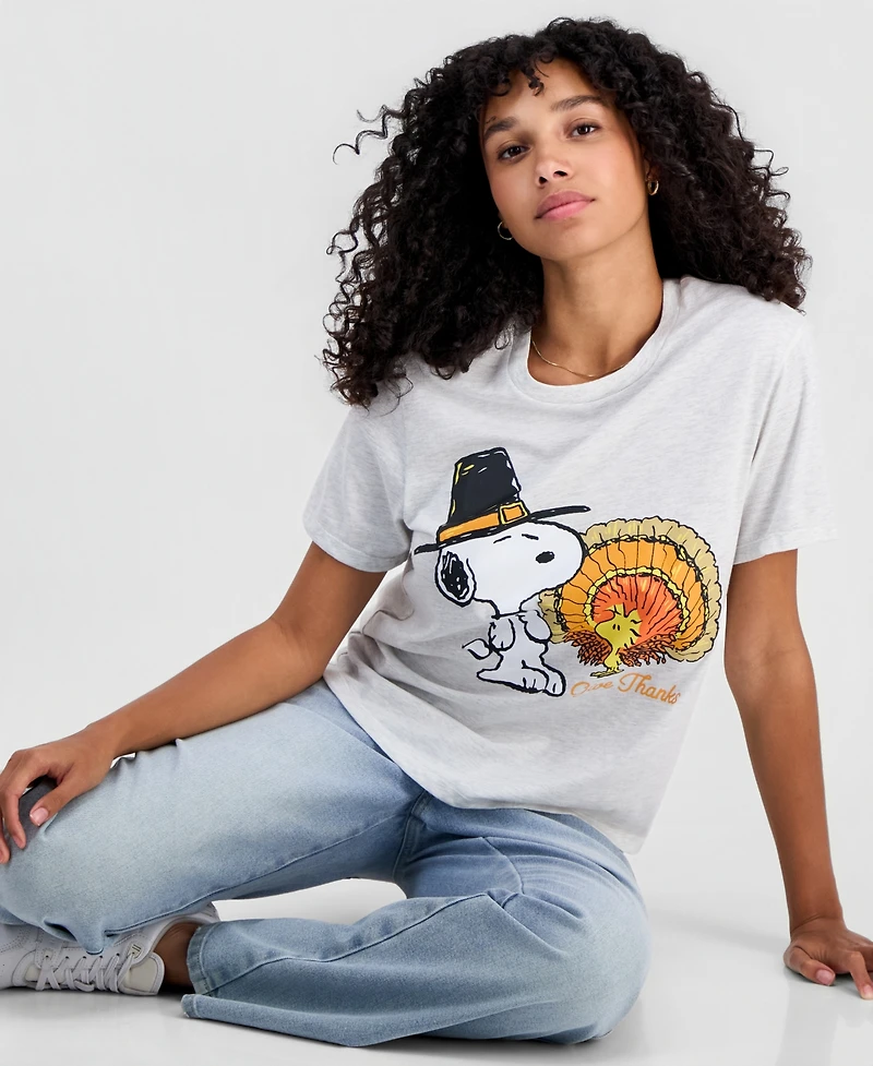 Peanuts Juniors' Snoopy Thanksgiving Crewneck Tee