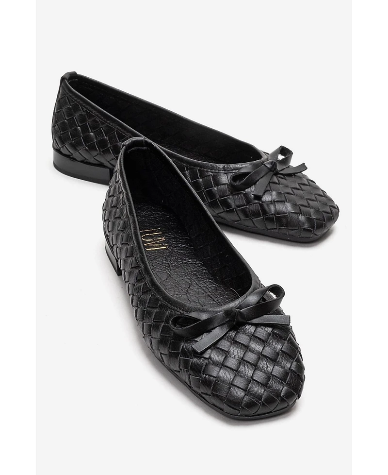Forever & Always Shoes Women's Garen Leather Ballet Flat
