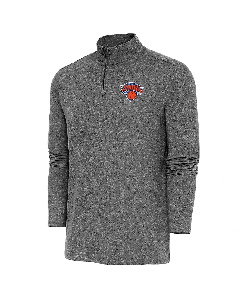 Antigua Men's Heather Black New York Knicks Hunk Quarter-Zip Pullover Sweatshirt