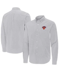 Antigua Men's New York Knicks Porter Woven Long Sleeve Button-Down Shirt