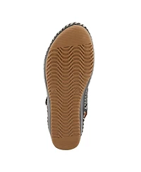 Spring Step Women's Santonio Wedges with Leather Upper