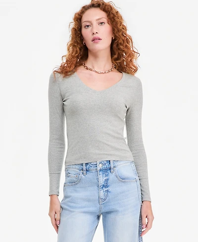 On 34th Women's Long Sleeve Cropped V-Neck Meet & Greet T-Shirt, Macy's Exclusive