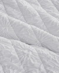 Linery & Co Floral Textured Quilt Set With Shams