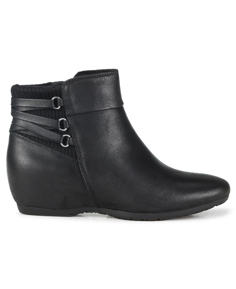 Baretraps Women's Payten Zipper Booties