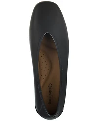 Baretraps Women's Ryalie Slip-On Flats