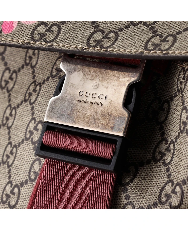 Pre-Owned Gucci Medium Buckle Backpack Blooms Print Gg Coated Canvas