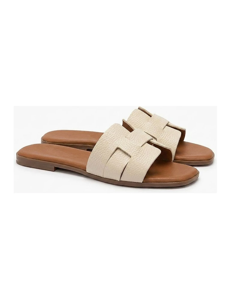 Menina Step Women's Lucila Flat Sandal