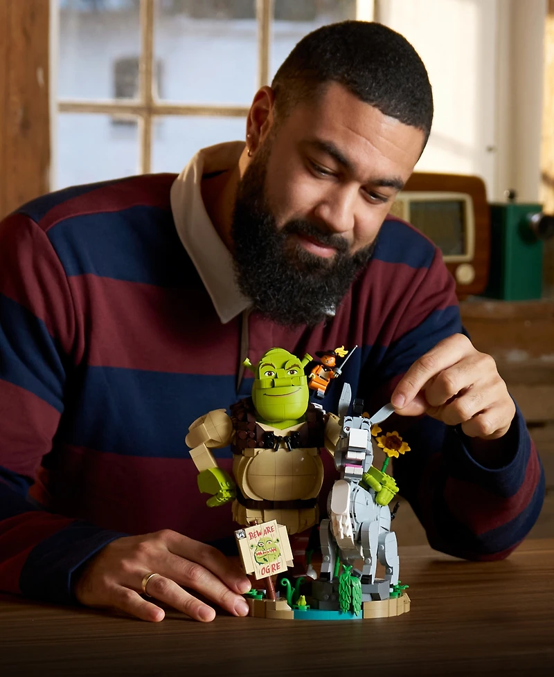 Lego Shrek: Shrek, Donkey Puss in Boots 72423 1,403-Piece Building Set, Ages 18+