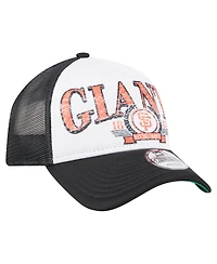 New Era Men's Black San Francisco Giants Distressed 9FORTY A-Frame Adjustable Trucker Hat