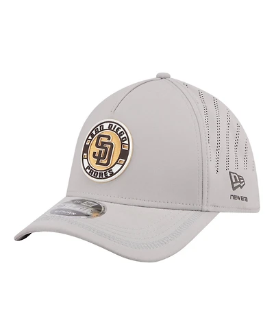 New Era Men's Gray San Diego Padres Patch 39THIRTY A-Frame M-Crown Perforated Flex Hat