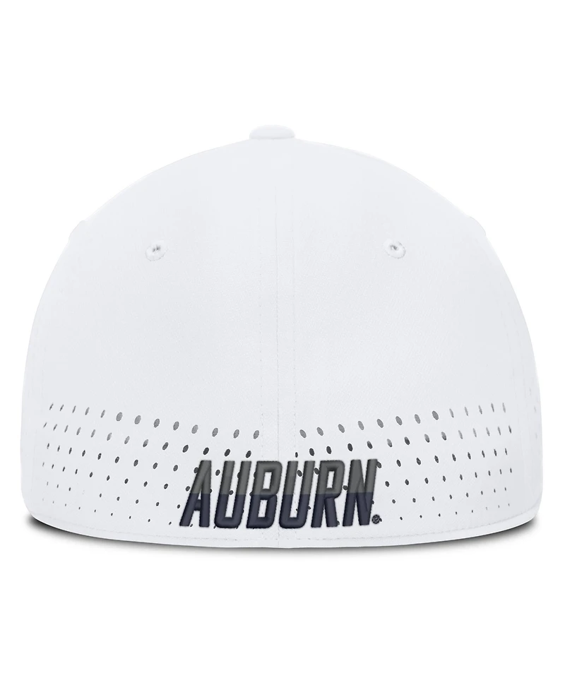 Nike Men's White Auburn Tigers 2026 Sideline Practice AeroBill SwooshFlex Dri-fit Hat