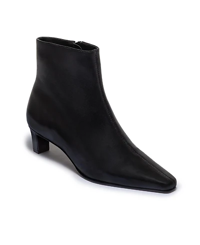 Bernardo Footwear Women's Everett Ankle Bootie