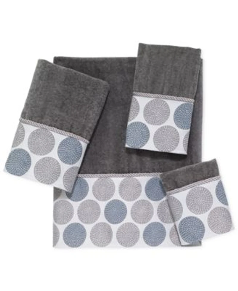 Avanti Dotted Circle Bordered Cotton Bath Towels