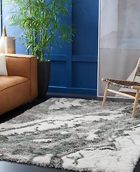 Safavieh 63" x 7" x 7" 5'3"x7'7" Area Rug