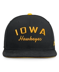 Nike Men's Black Iowa Hawkeyes Legacy Snapback Hat