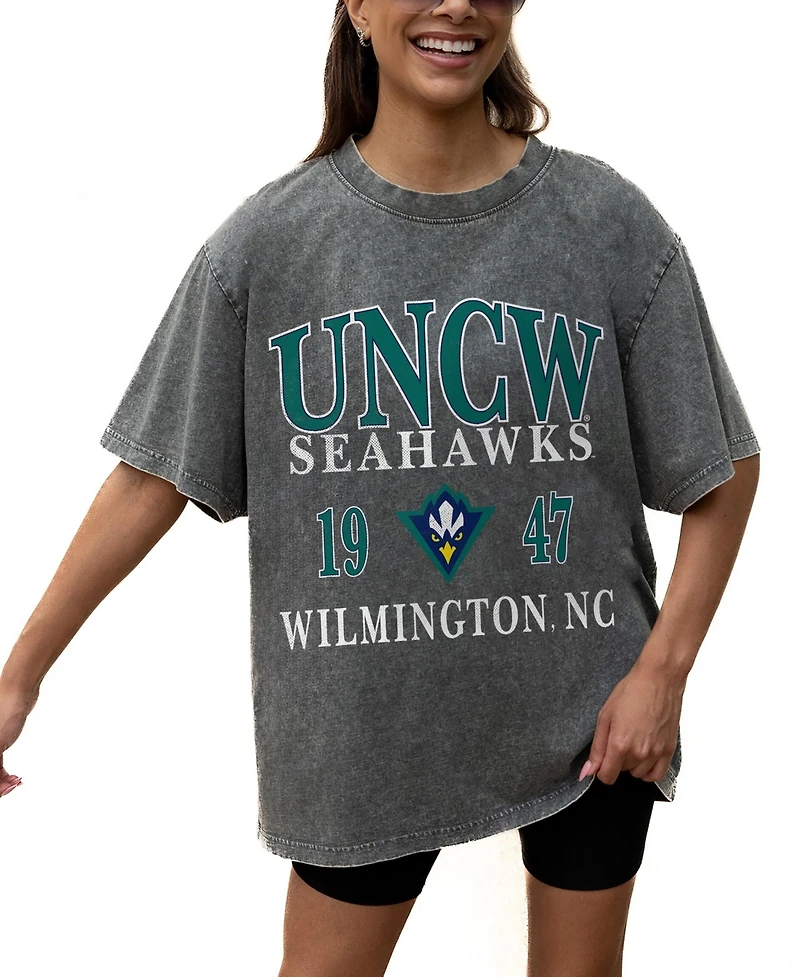 Gameday Couture Women's Gray Unc Wilmington Seahawks Oversized Snow Wash T-Shirt