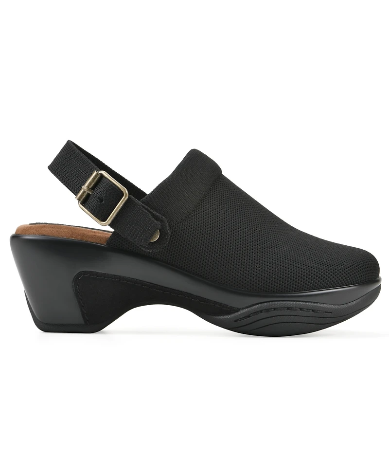 White Mountain Women's Viable Buckle Clogs