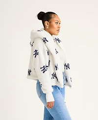 Jill Martin Licensing Llc Women's White New York Yankees All Over Print Logo Cropped Lounger Lite Sherpa Jacket