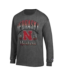 Champion Men's Nebraska Huskers Distressed Graphic Classic-Fit Bold Long-Sleeve T-Shirt