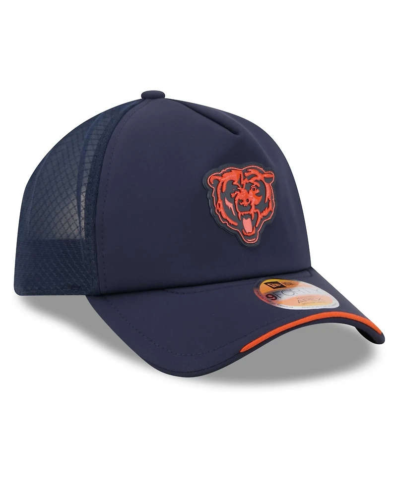 New Era Men's Navy Chicago Bears 2026 Sideline Apex 9FORTY Adjustable Trucker Hat