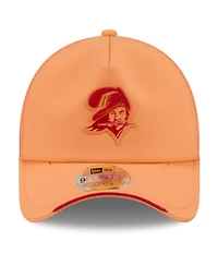 New Era Men's Orange Tampa Bay Buccaneers 2026 Sideline Throwback Apex 9FORTY Adjustable Trucker Hat