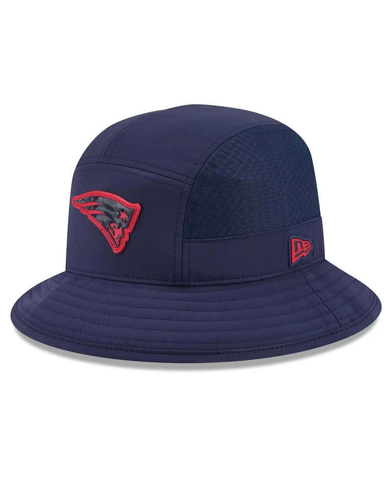 New Era Men's Navy New England Patriots 2026 Sideline Bucket Hat