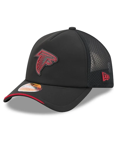 New Era Men's Black Atlanta Falcons 2026 Sideline Apex 9FORTY Adjustable Trucker Hat