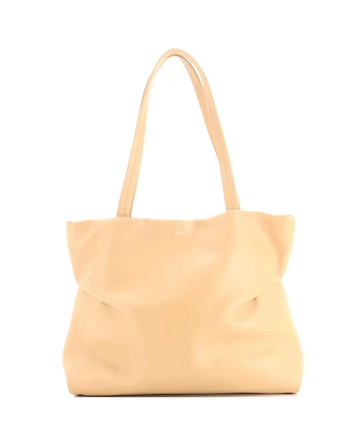 Pre-Owned Chloe East West Judy Tote Leather