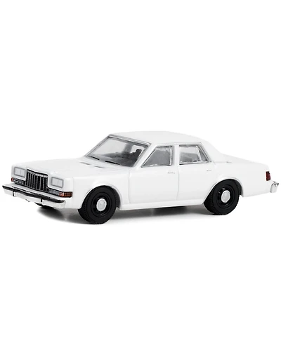 Greenlight 1:64 Scale Hot Pursuit Hobby Exclusive Series 1980-1989 Dodge Diplomat Police Unmarked Diecast Model Car