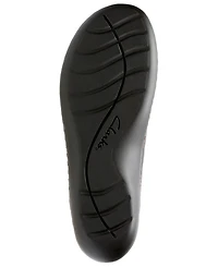 Clarks Collection Women's Ashland Bubble Flats