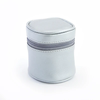 Royce New York Travel Adapter in Leather Carrying Case