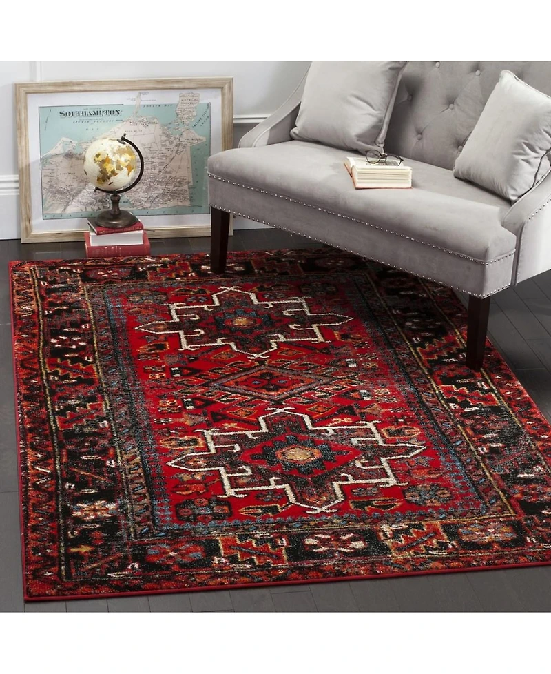 Safavieh Vintage Hamadan VTH211 Red and Multi 5'3" x 7'6" Area Rug
