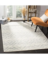 Safavieh Adirondack 131 Ivory and Light Blue 5'1" x 7'6" Area Rug