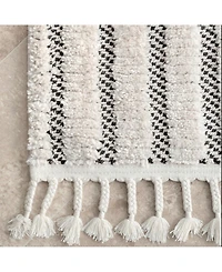 nuLoom Lorden Theola Geometric High-Low 5'3" x 7'7" Area Rug