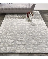 Simply Woven Laila R8629 Silver Area Rug