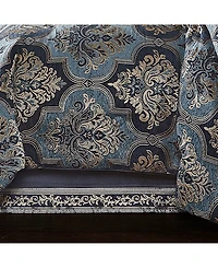 J Queen New York Middlebury 4 Piece Comforter Set, California King