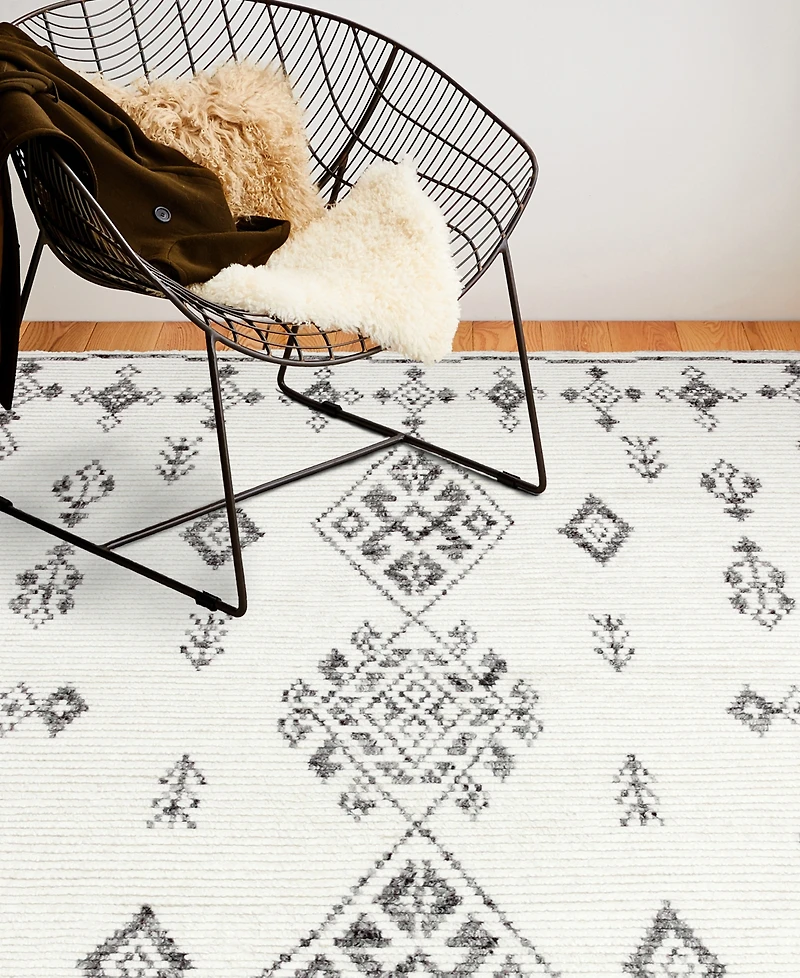 Bashian Natural BN24 3' 6" x 5' 6" Area Rug